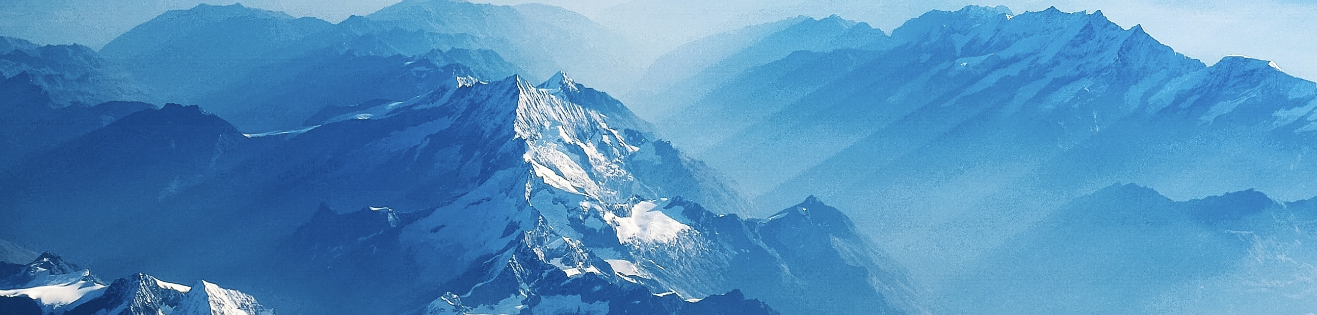 Montaña azul